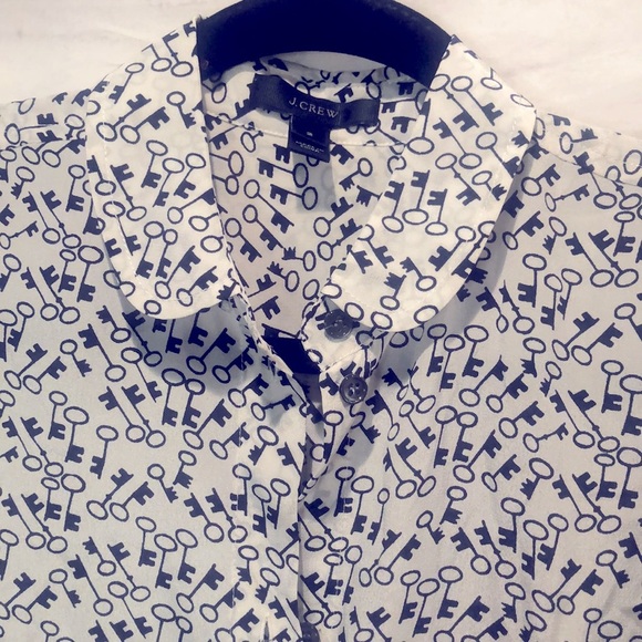 J. Crew key pattern printed 100% silk blouse-size 2 - Picture 5 of 8